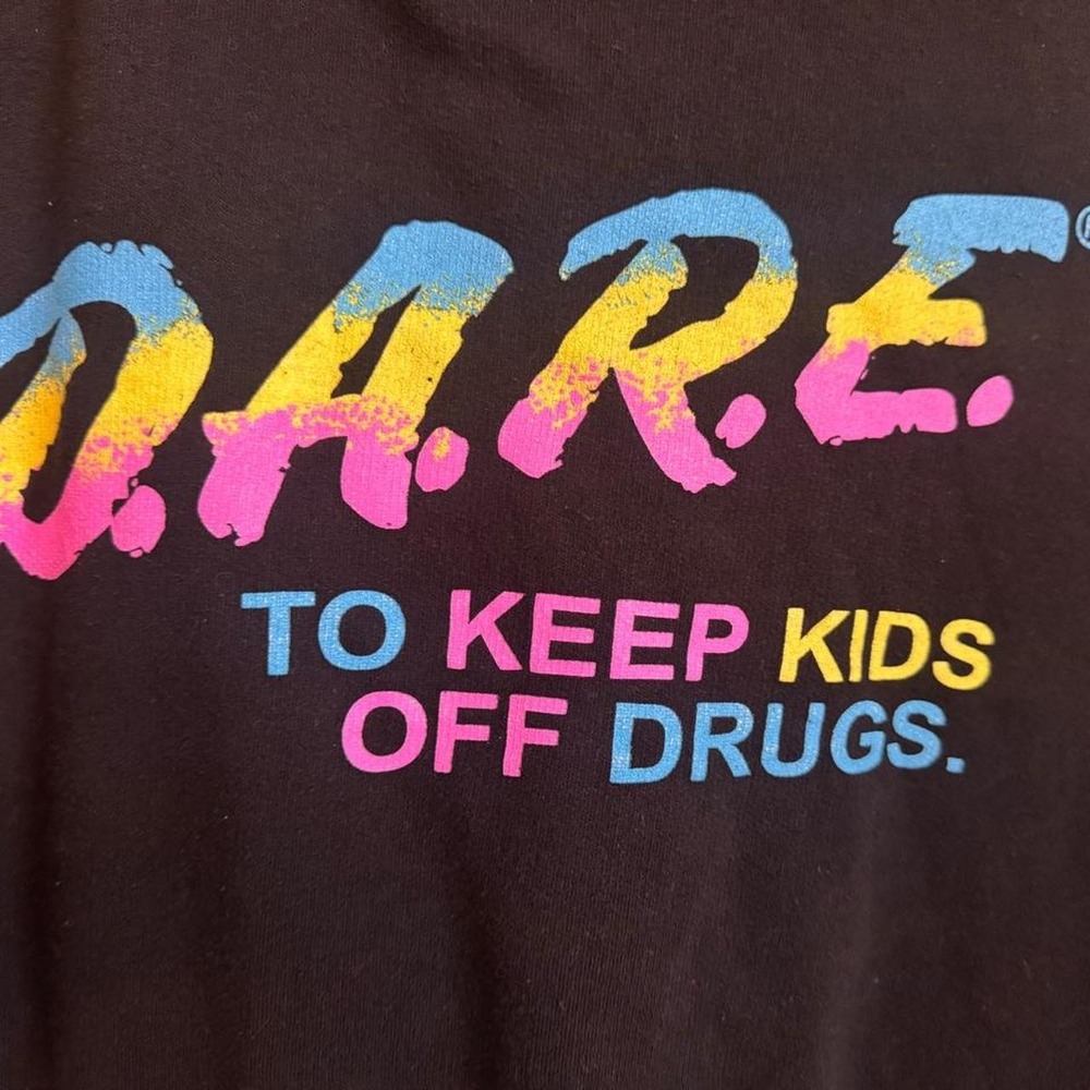 DARE To Keep Kids Off Drugs Black Graphic Pullover Hoodie Large - Picture 3 of 4